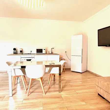 - La Bella Гостевой дом Орозеи